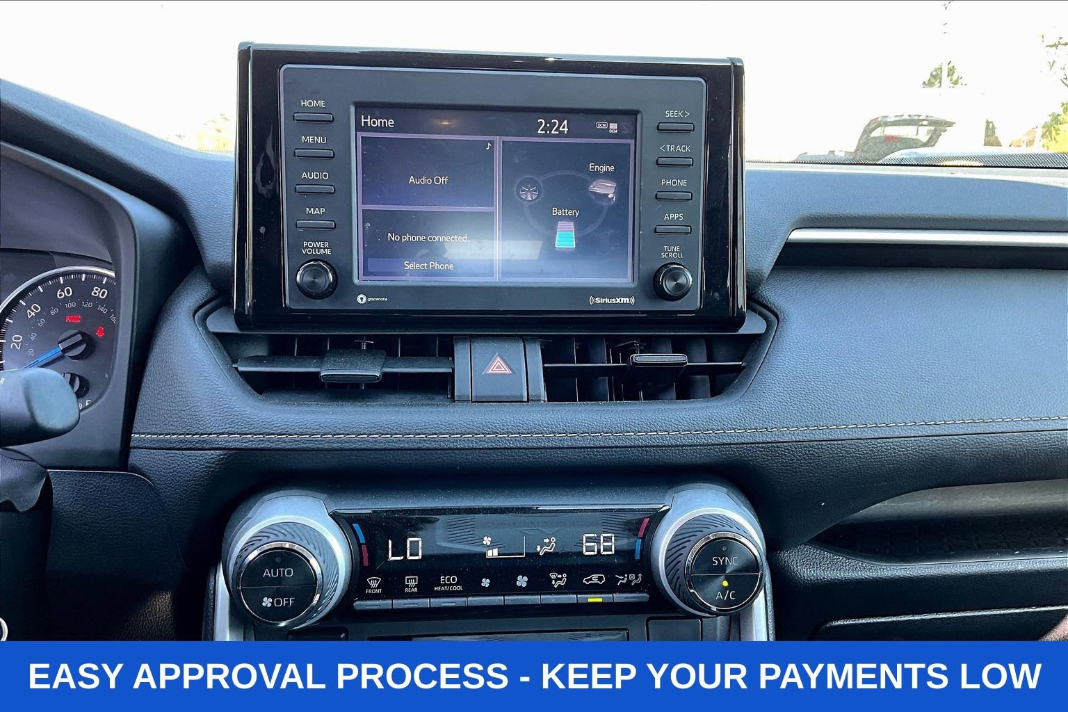 Used 2022 Toyota RAV4 LE AWD/4WD image 18