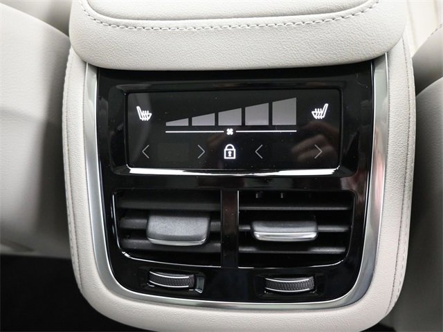 New 2026 Volvo XC90 B6 Ultra image 34