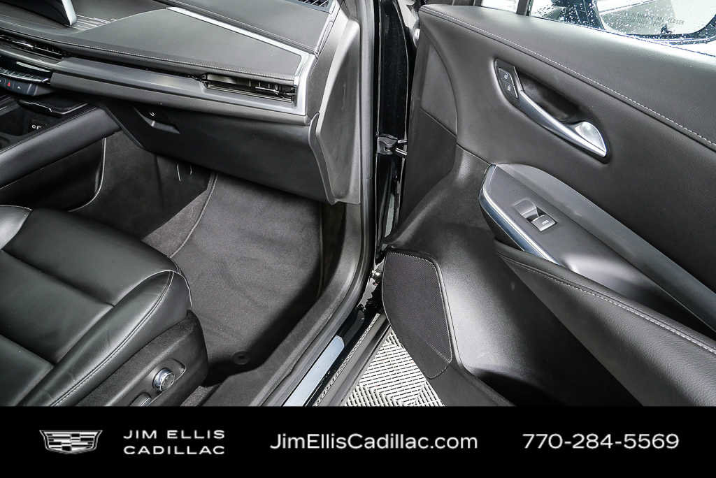 Used 2024 Cadillac XT4 Premium Luxury image 23