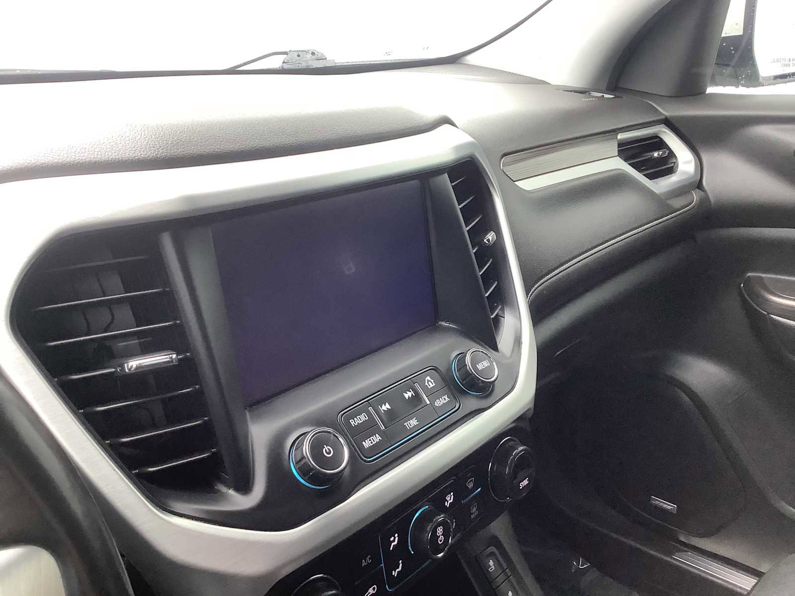 Used 2019 GMC Acadia SLT image 17