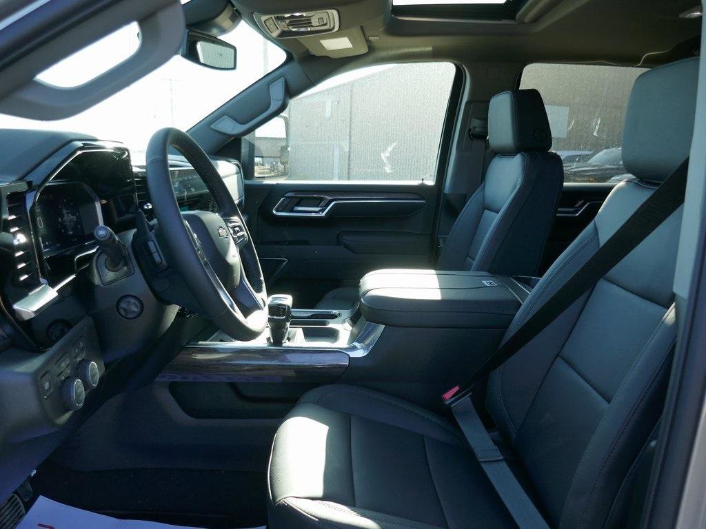 New 2026 Chevrolet Silverado 1500 LTZ w/ LTZ Premium Package image 13
