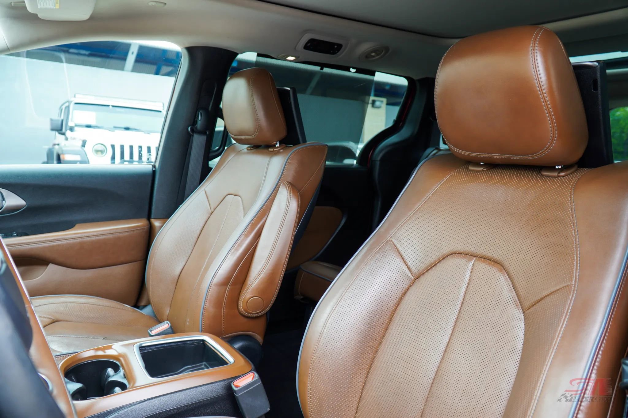 Used 2017 Chrysler Pacifica Limited image 14