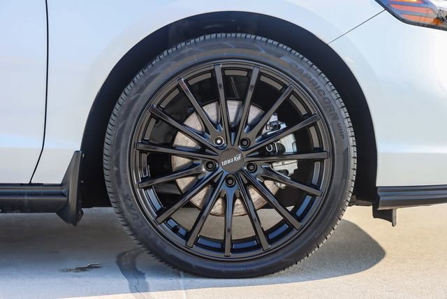 Used 2025 Honda Accord Sport image 11