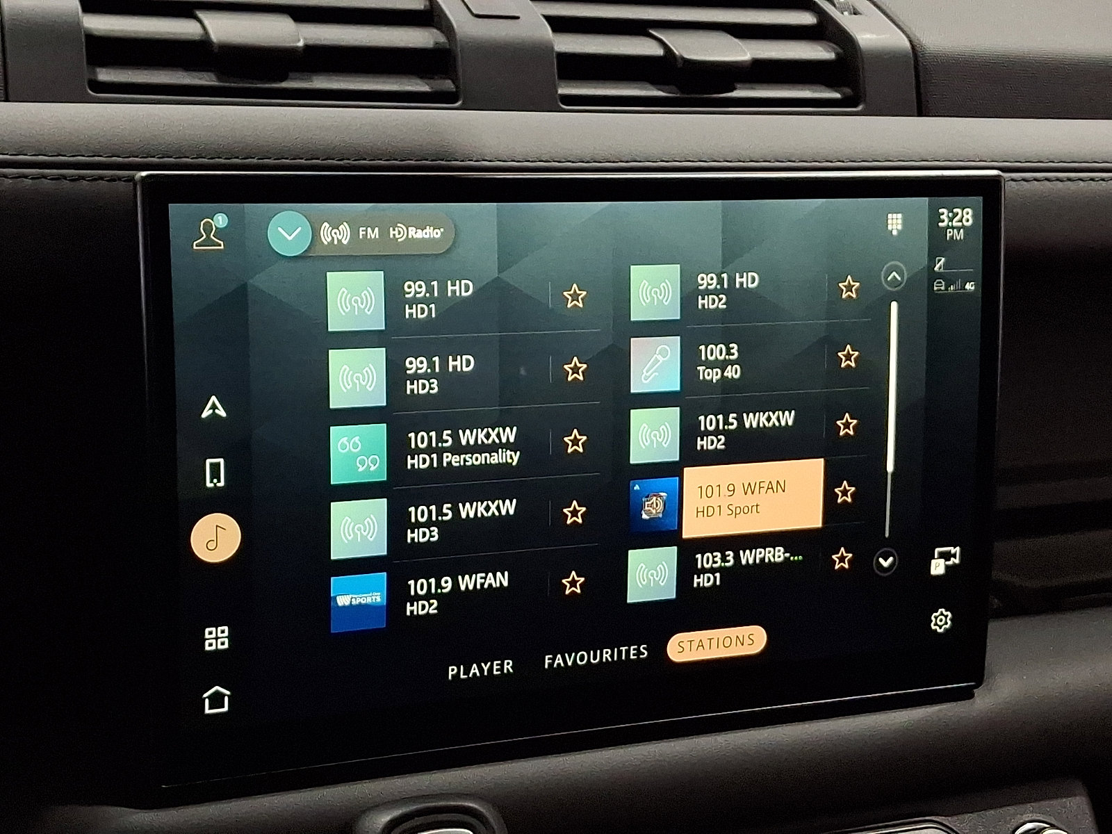 Certified 2023 Land Rover Defender 110 V8 image 17