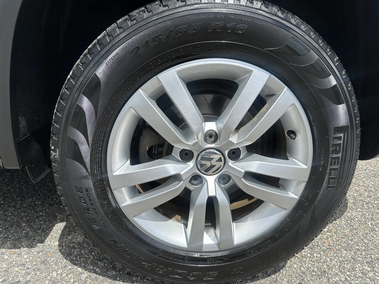 Used 2015 Volkswagen Tiguan S FWD image 18