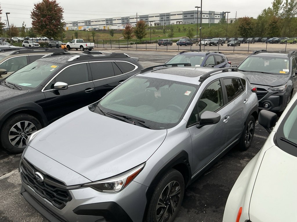 Used 2024 Subaru Crosstrek 2.0i Premium AWD/4WD image 3