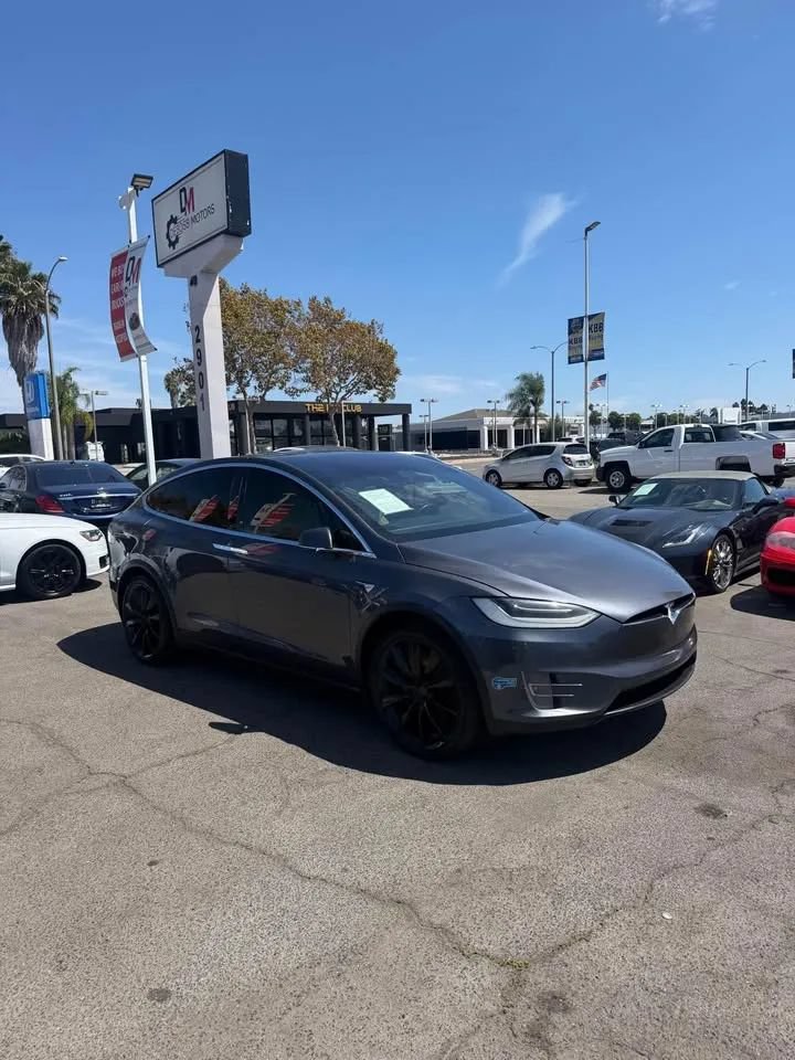 Used 2021 Tesla Model X Long Range AWD/4WD image 3