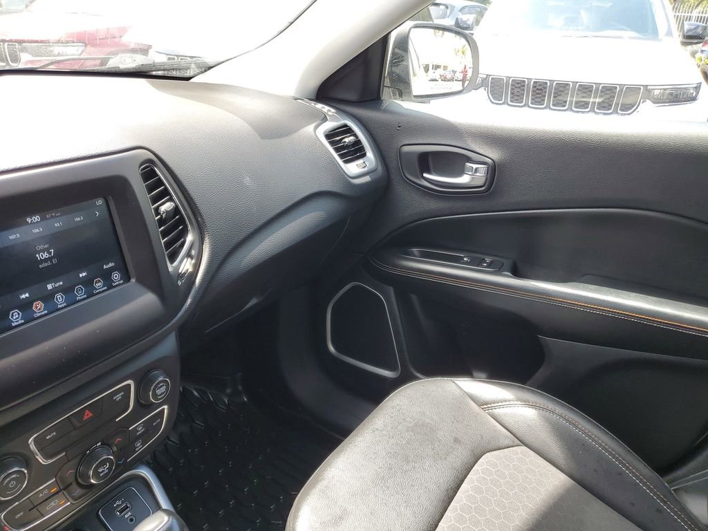 Used 2019 Jeep Compass Latitude image 18