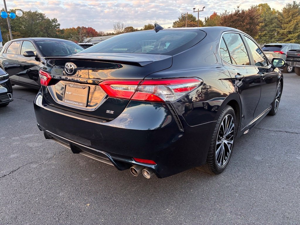 Used 2019 Toyota Camry SE FWD image 7
