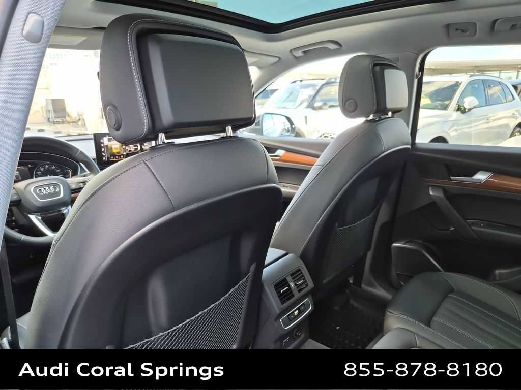 Certified 2023 Audi Q5 2.0T Premium w/ Convenience Package image 16