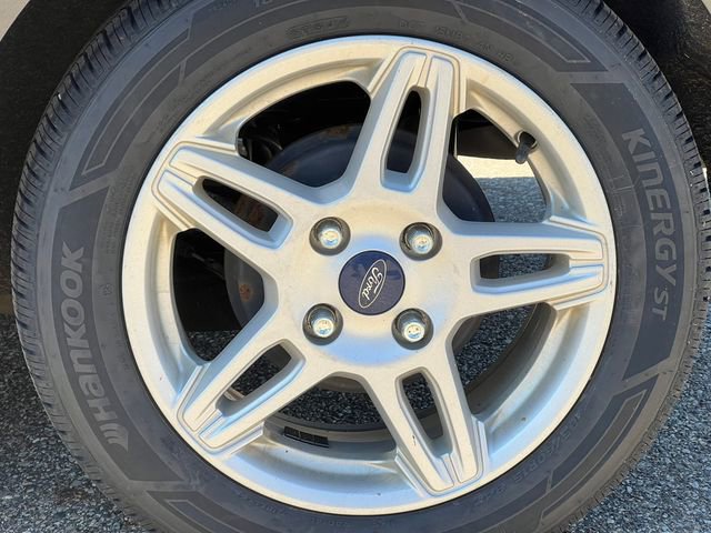 Used 2018 Ford Fiesta SE image 8