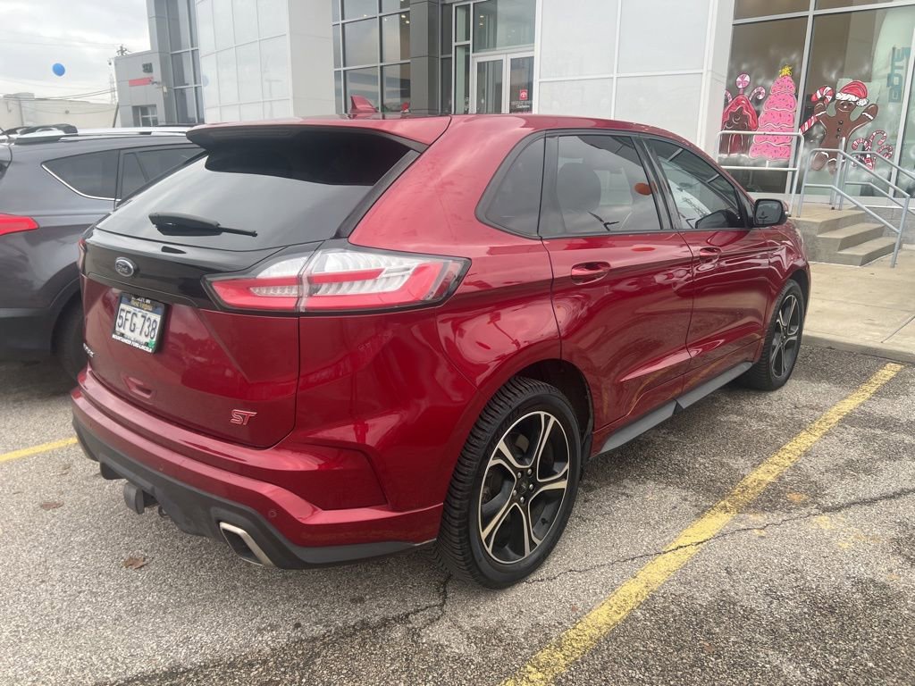 Used 2019 Ford Edge ST image 5