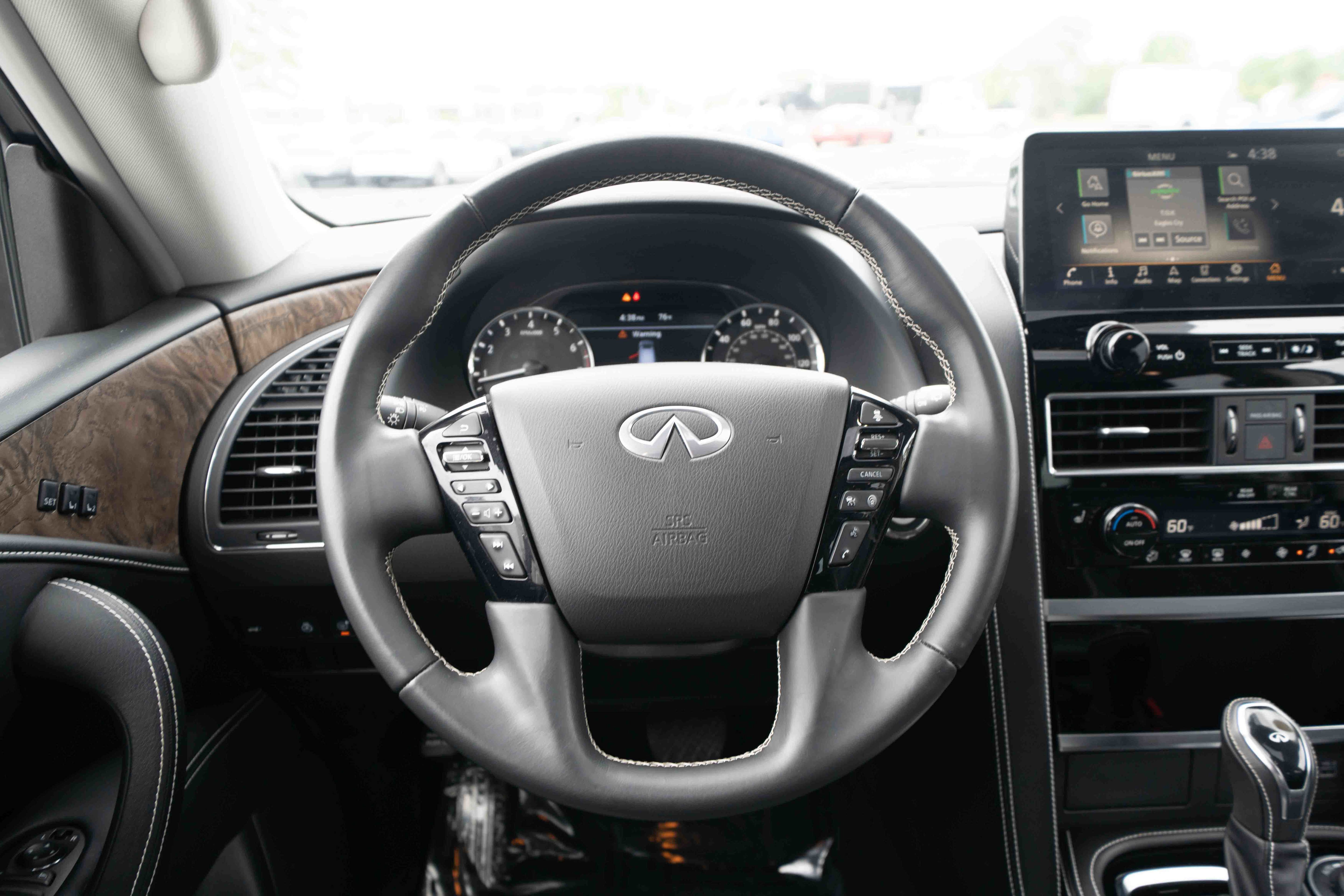 Used 2023 INFINITI QX80 Premium Select w/ All-Season Package AWD/4WD image 21
