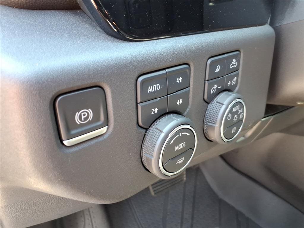 Used 2022 Chevrolet Silverado 1500 ZR2 AWD/4WD image 23