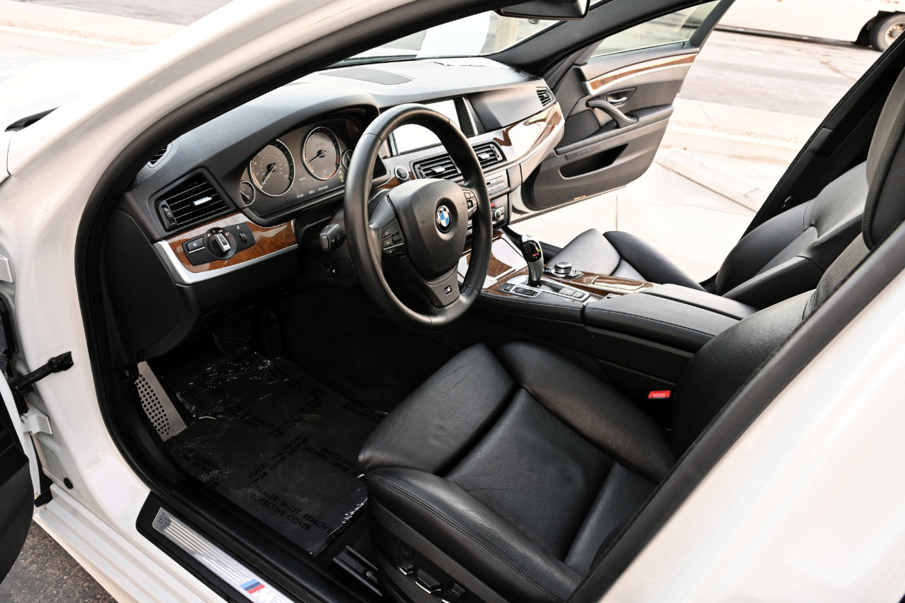 Used 2013 BMW 535i xDrive Sedan image 12