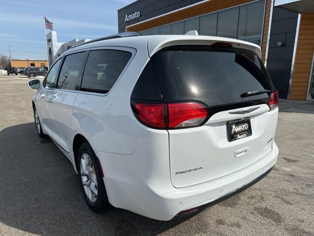 Used 2020 Chrysler Pacifica Limited FWD image 8