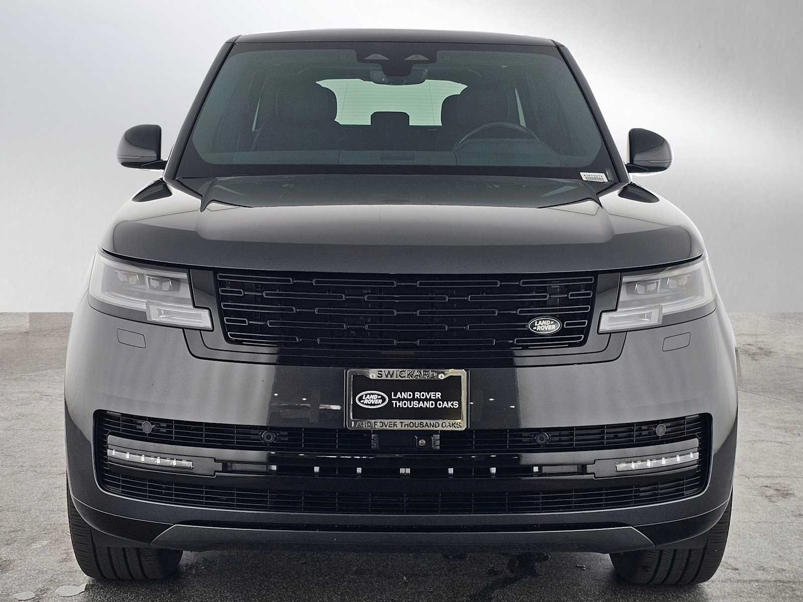 Used 2025 Land Rover Range Rover SE AWD/4WD image 8