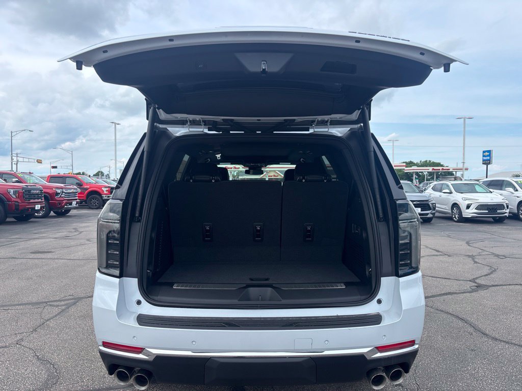 New 2026 Chevrolet Tahoe Premier w/ Sun And Tow Package AWD/4WD image 6