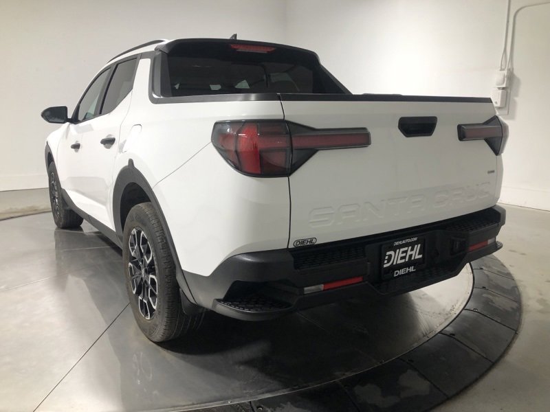 Used 2023 Hyundai Santa Cruz SEL w/ Activity Package image 5