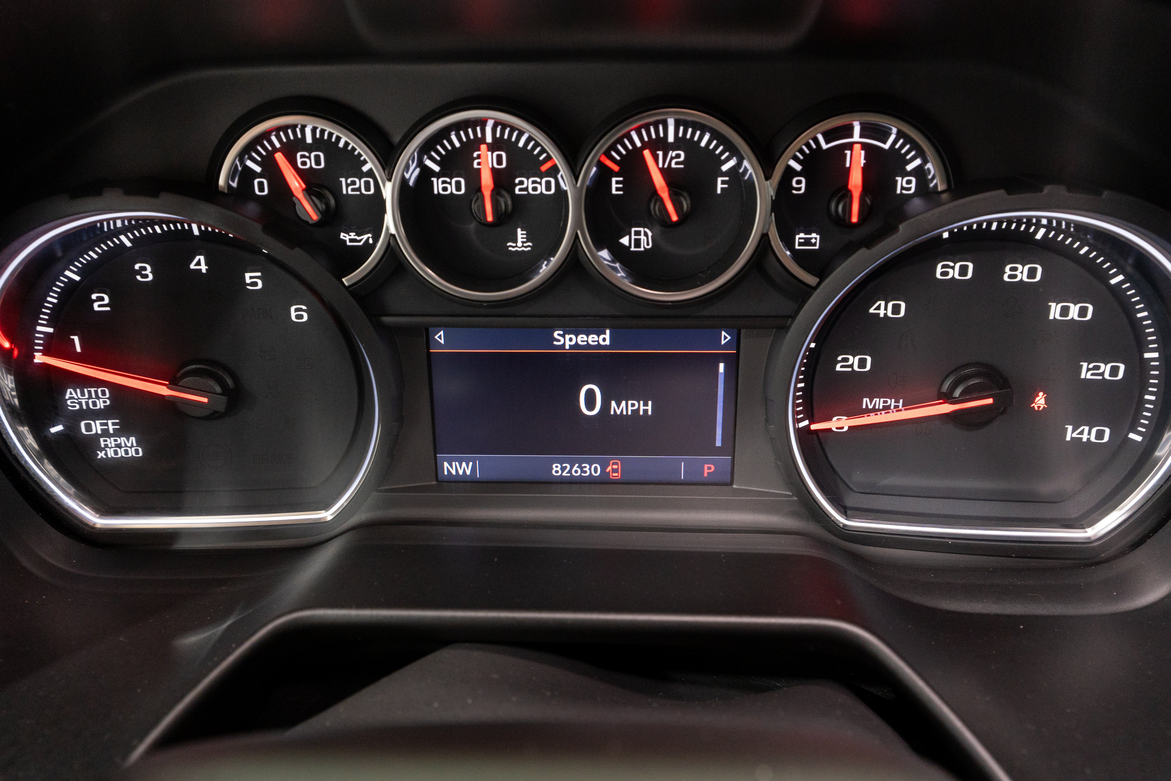 Used 2021 Chevrolet Suburban RST RWD image 24