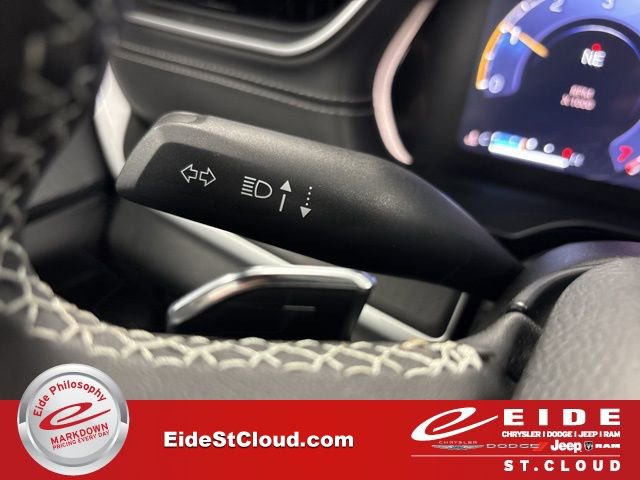 New 2025 Jeep Grand Cherokee Altitude image 40