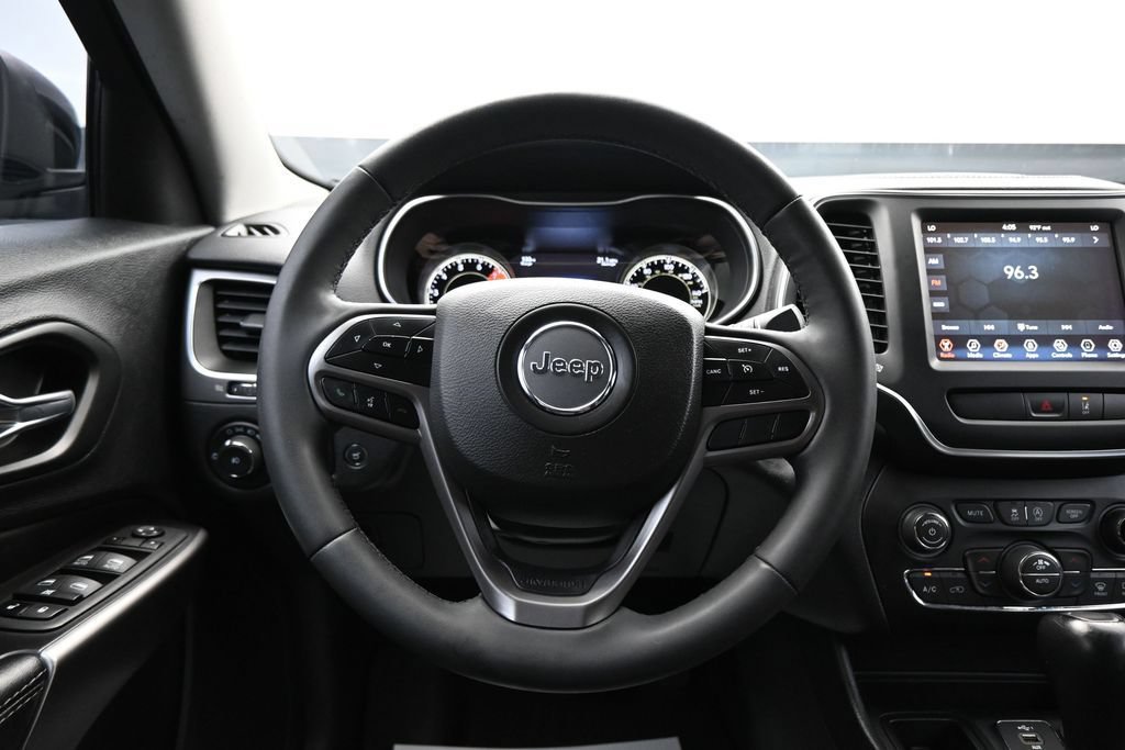 Used 2022 Jeep Cherokee Latitude Lux FWD image 15