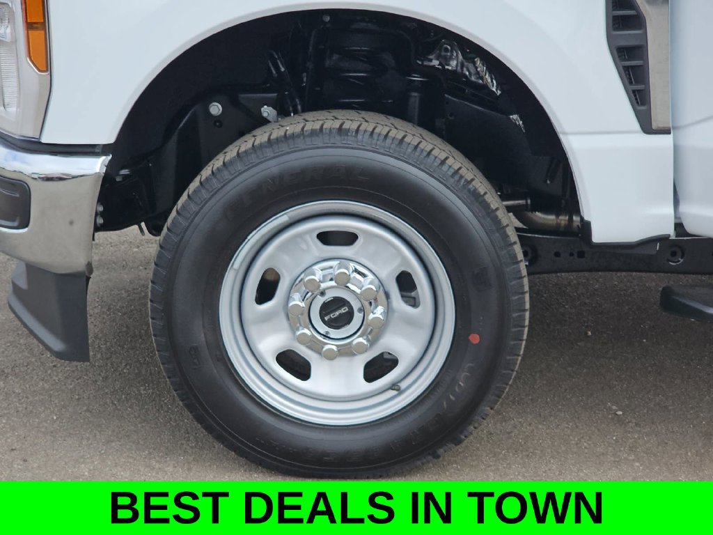 New 2026 Ford F350 XL w/ XL Chrome Package AWD/4WD image 34