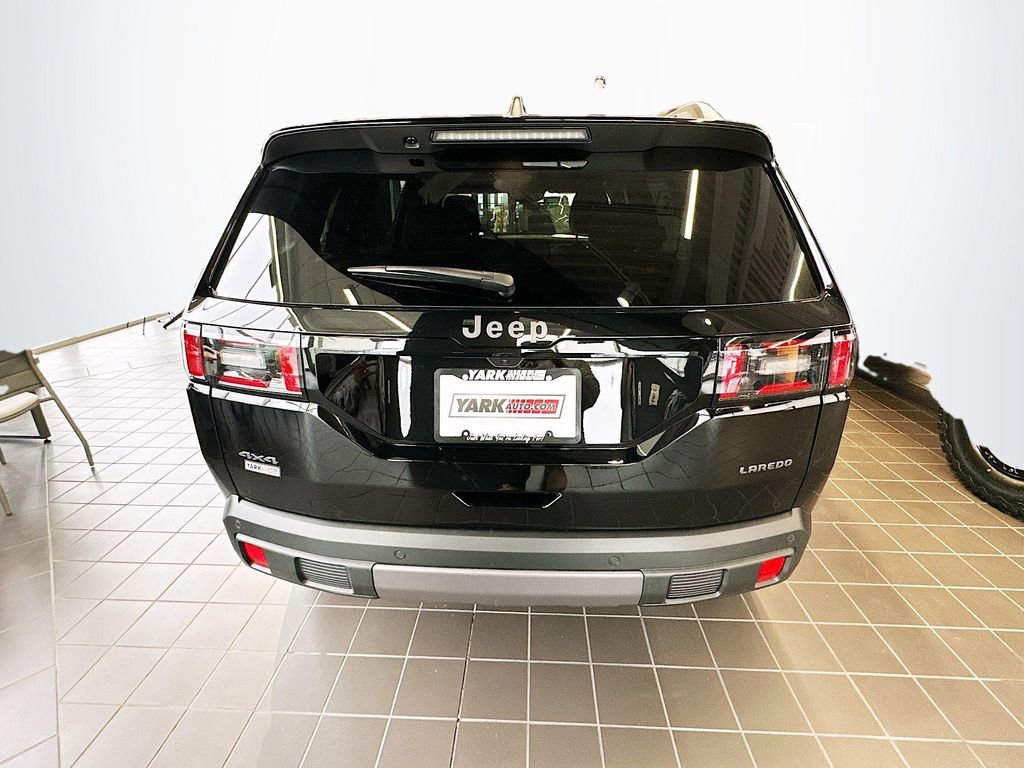 New 2026 Jeep Cherokee Laredo image 8