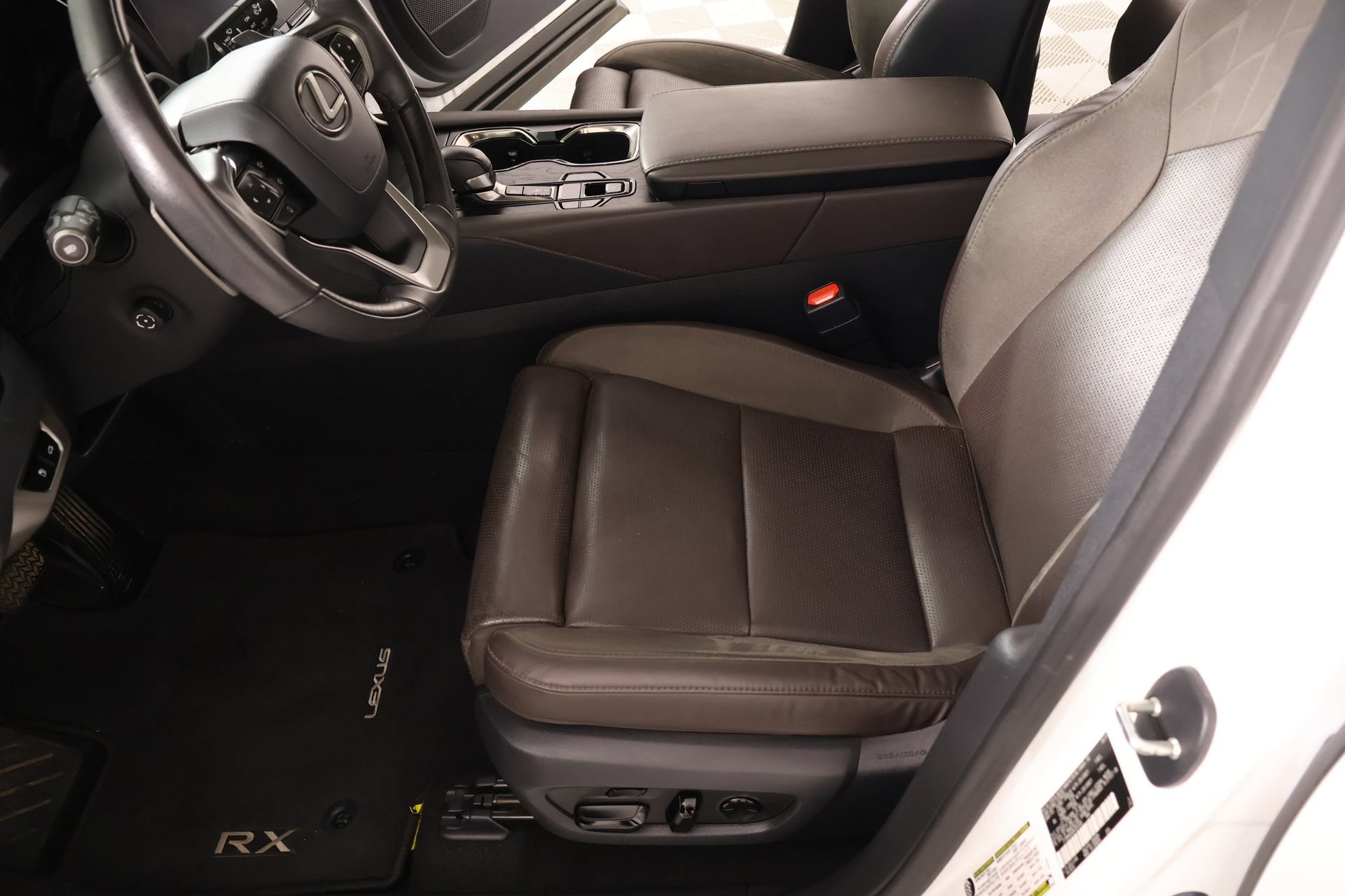 Used 2024 Lexus RX 350 w/ Convenience Package AWD/4WD image 11