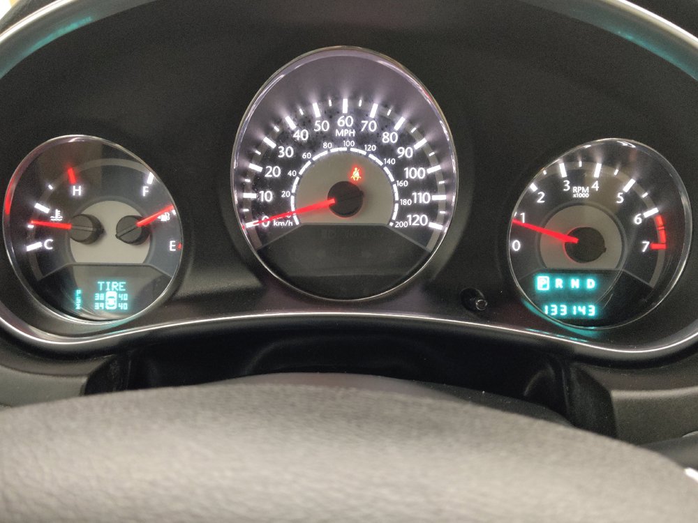 Used 2014 Chrysler 200 Touring FWD image 23