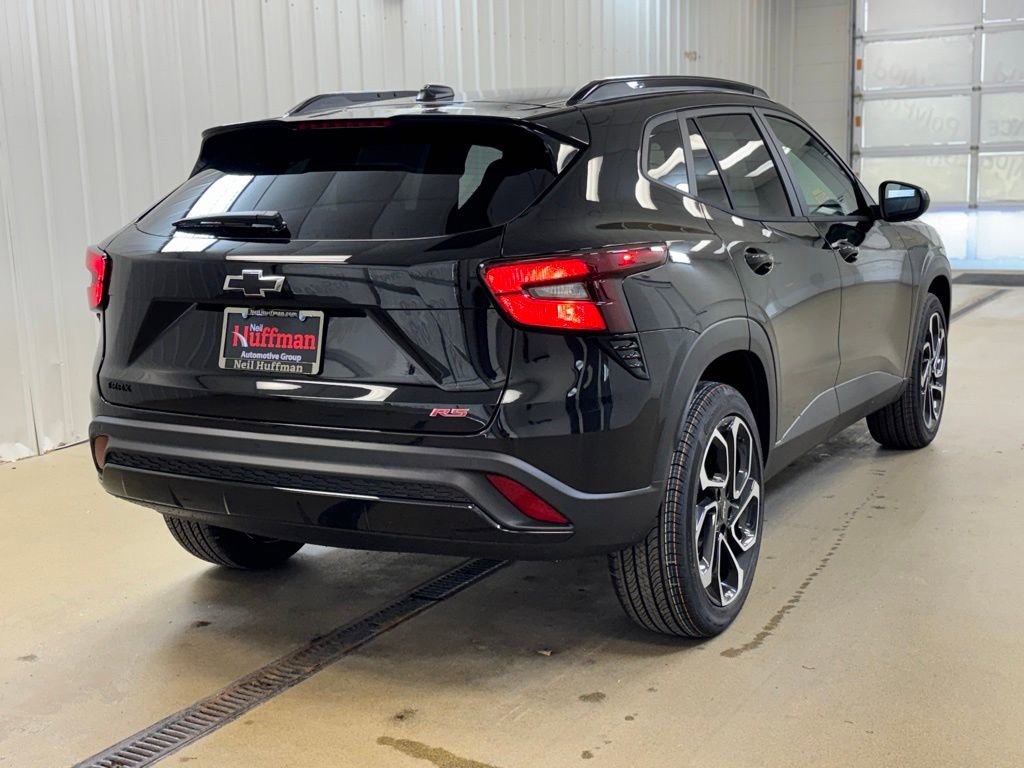 New 2026 Chevrolet Trax RS w/ Sunroof Package image 5
