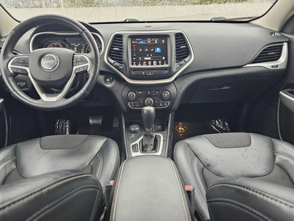 Used 2018 Jeep Cherokee Latitude Plus w/ Cold Weather Group image 22