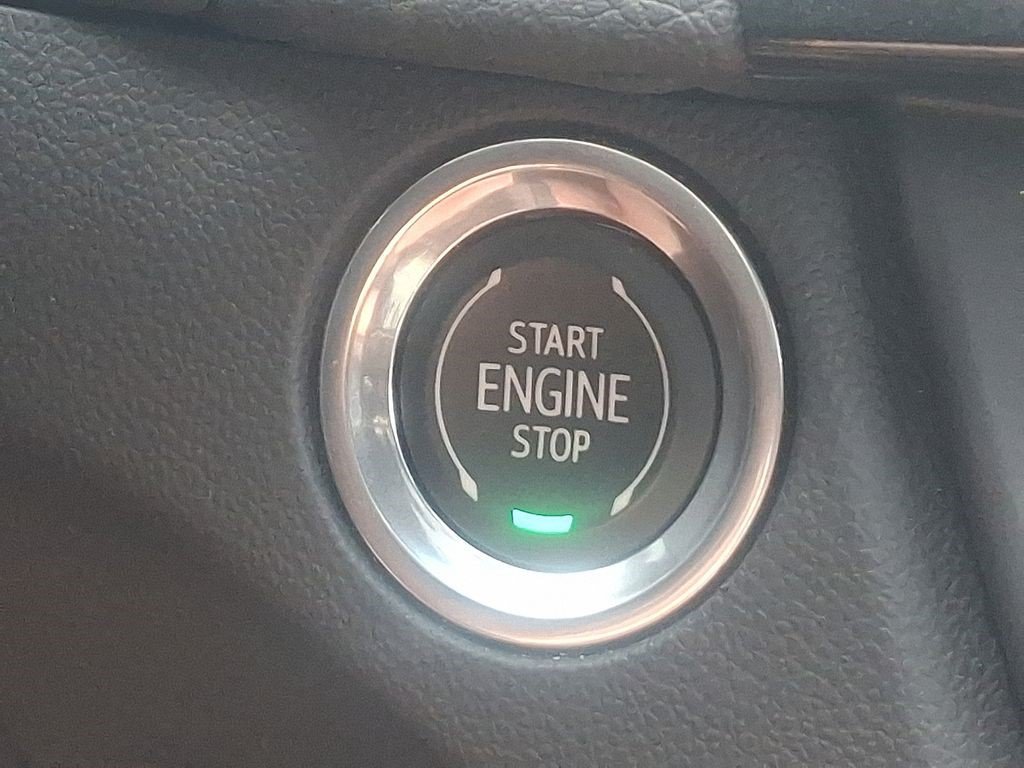 Certified 2023 Cadillac CT4 Luxury w/ Sun And Sound Package AWD/4WD image 18