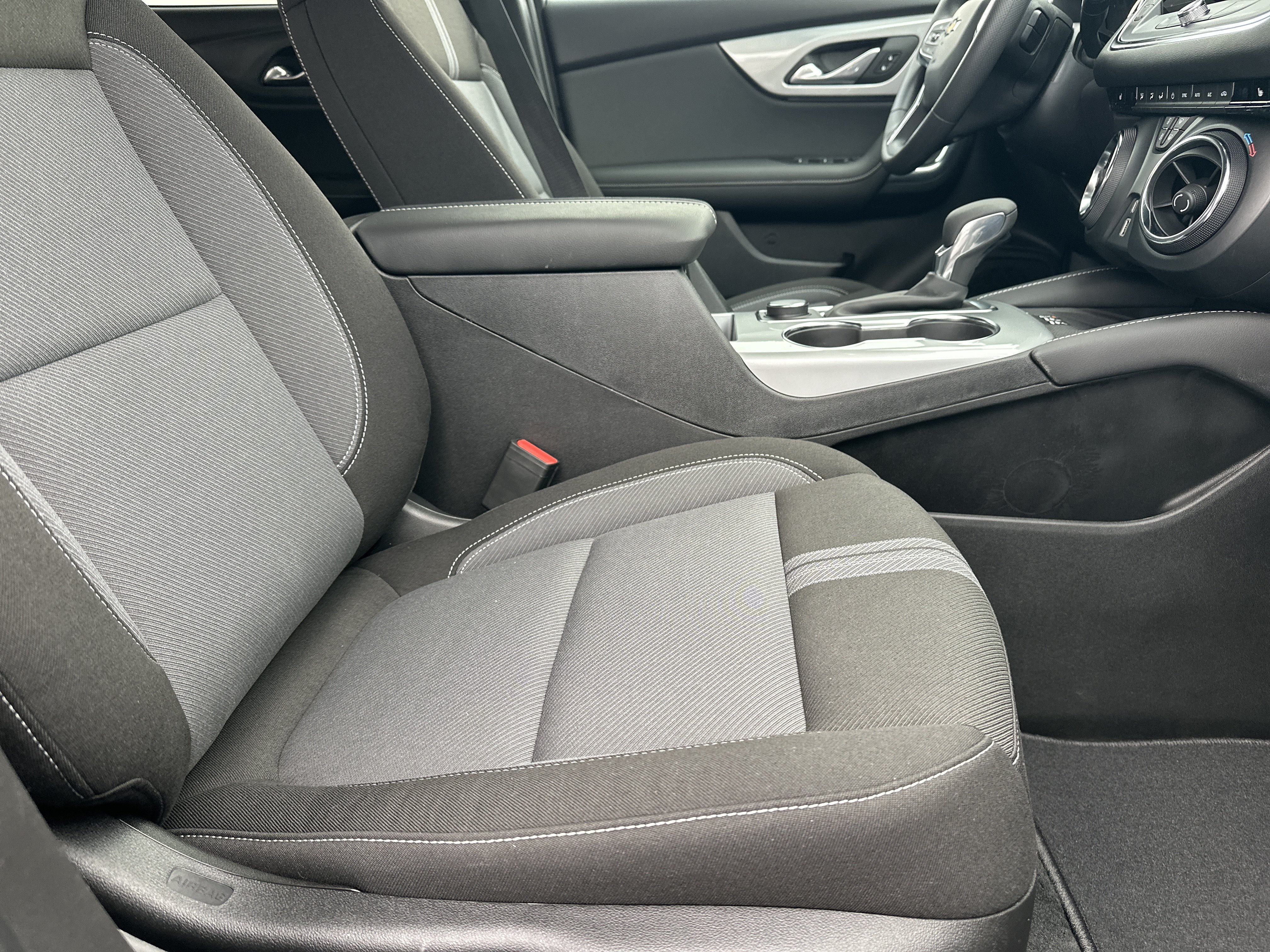 New 2026 Chevrolet Blazer LT w/ Convenience Package FWD image 15