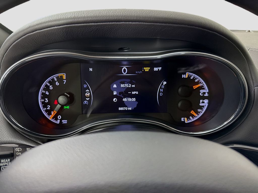 Used 2020 Jeep Grand Cherokee Overland image 34