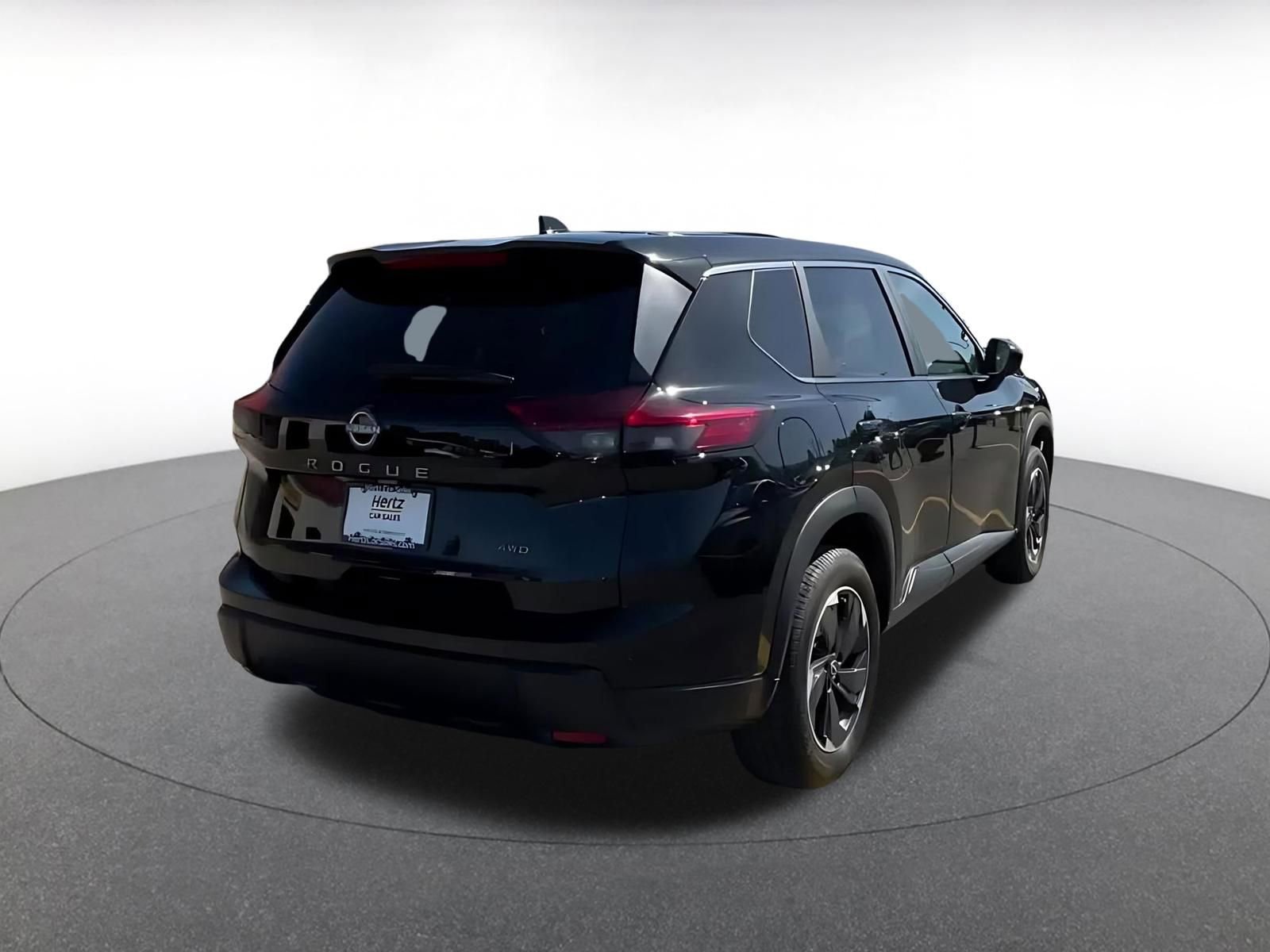 Used 2025 Nissan Rogue SV AWD/4WD image 14
