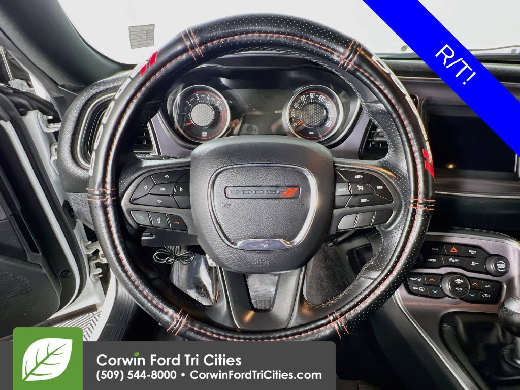 Used 2018 Dodge Challenger R/T RWD image 7