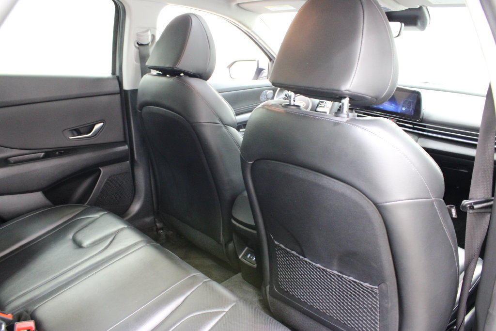 Used 2024 Hyundai Elantra Limited FWD image 22