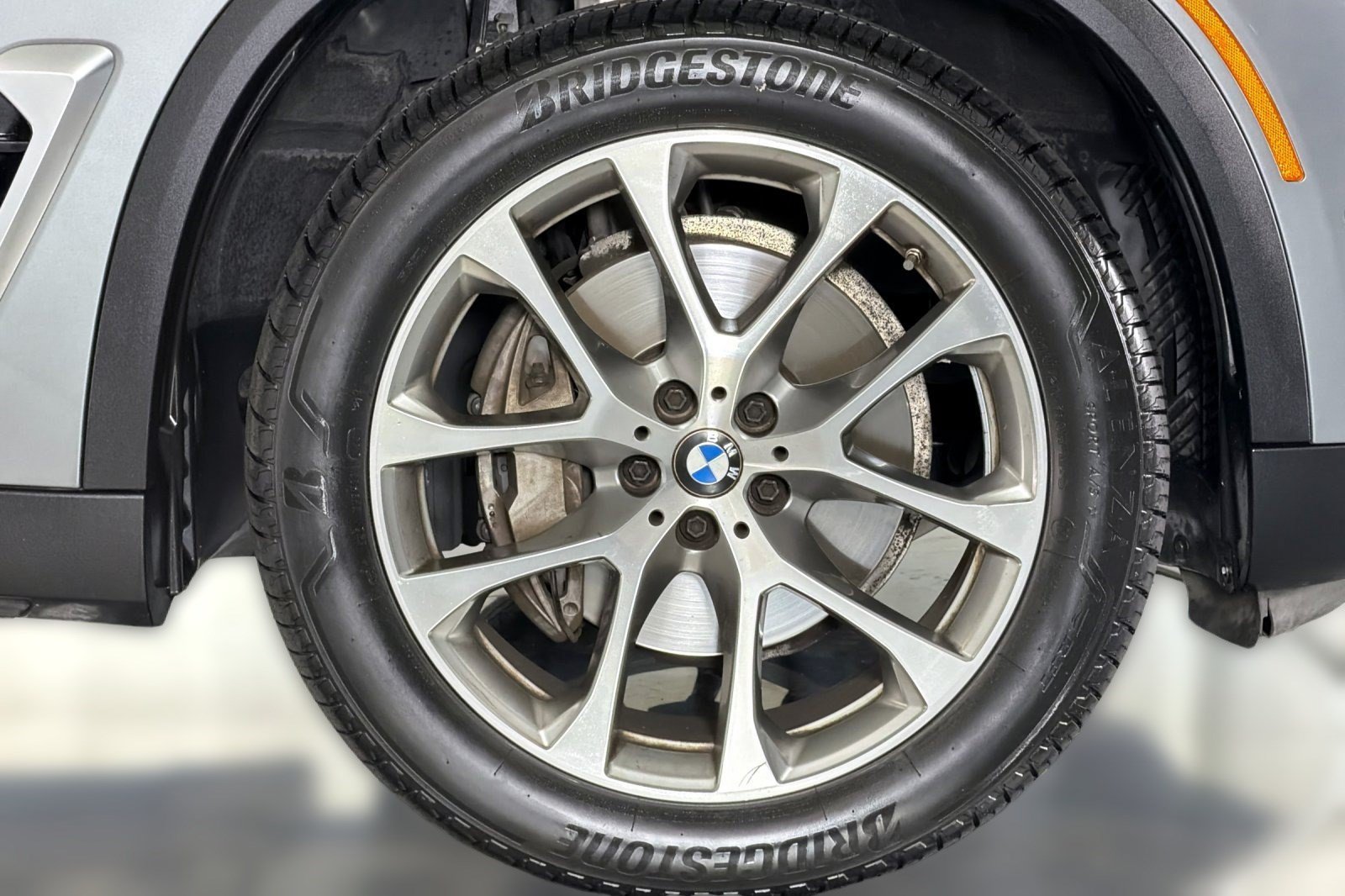 Used 2024 BMW X5 sDrive40i w/ Parking Assistance Package RWD image 13