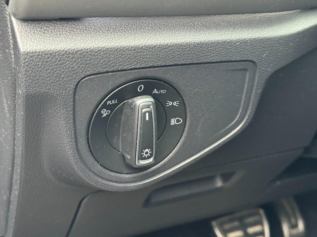 Used 2021 Volkswagen Atlas SEL R-Line image 20