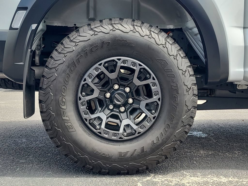 Certified 2025 Ford F150 Raptor AWD/4WD image 5