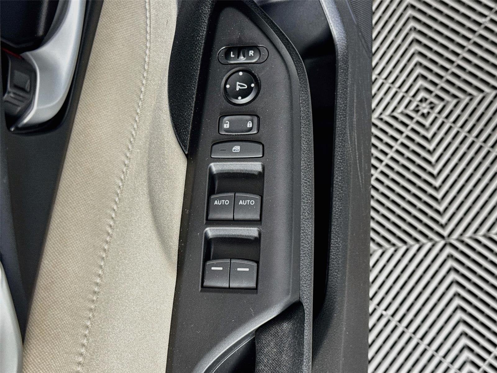 Used 2019 Honda Civic EX image 19