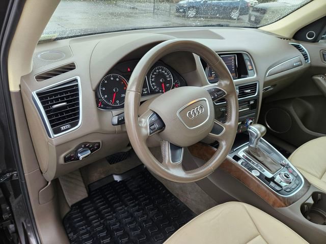 Used 2016 Audi Q5 2.0T Premium Plus w/ Technology Package image 24