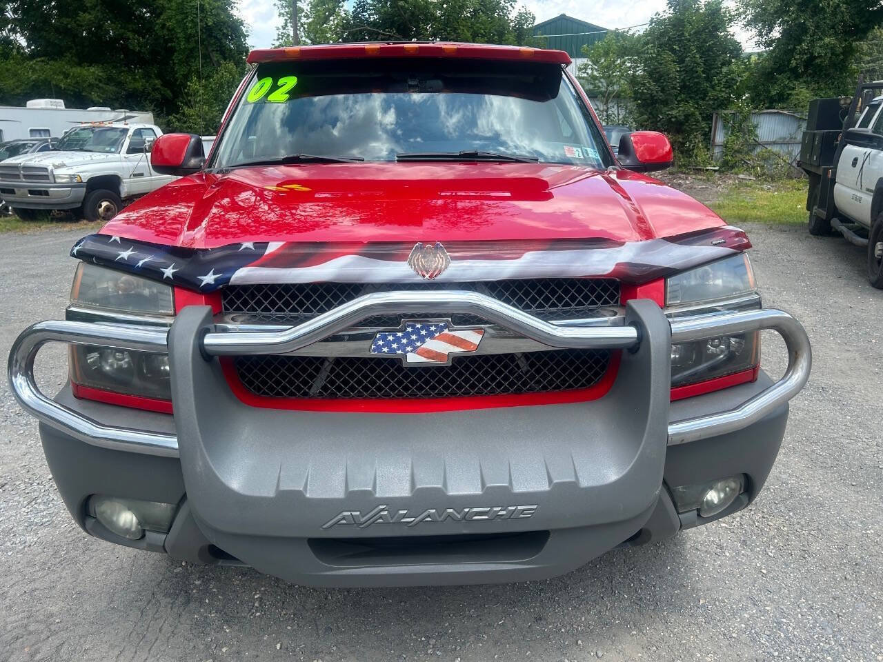 Used 2002 Chevrolet Avalanche 4x4 w/ Off-Road Suspension Pkg image 3