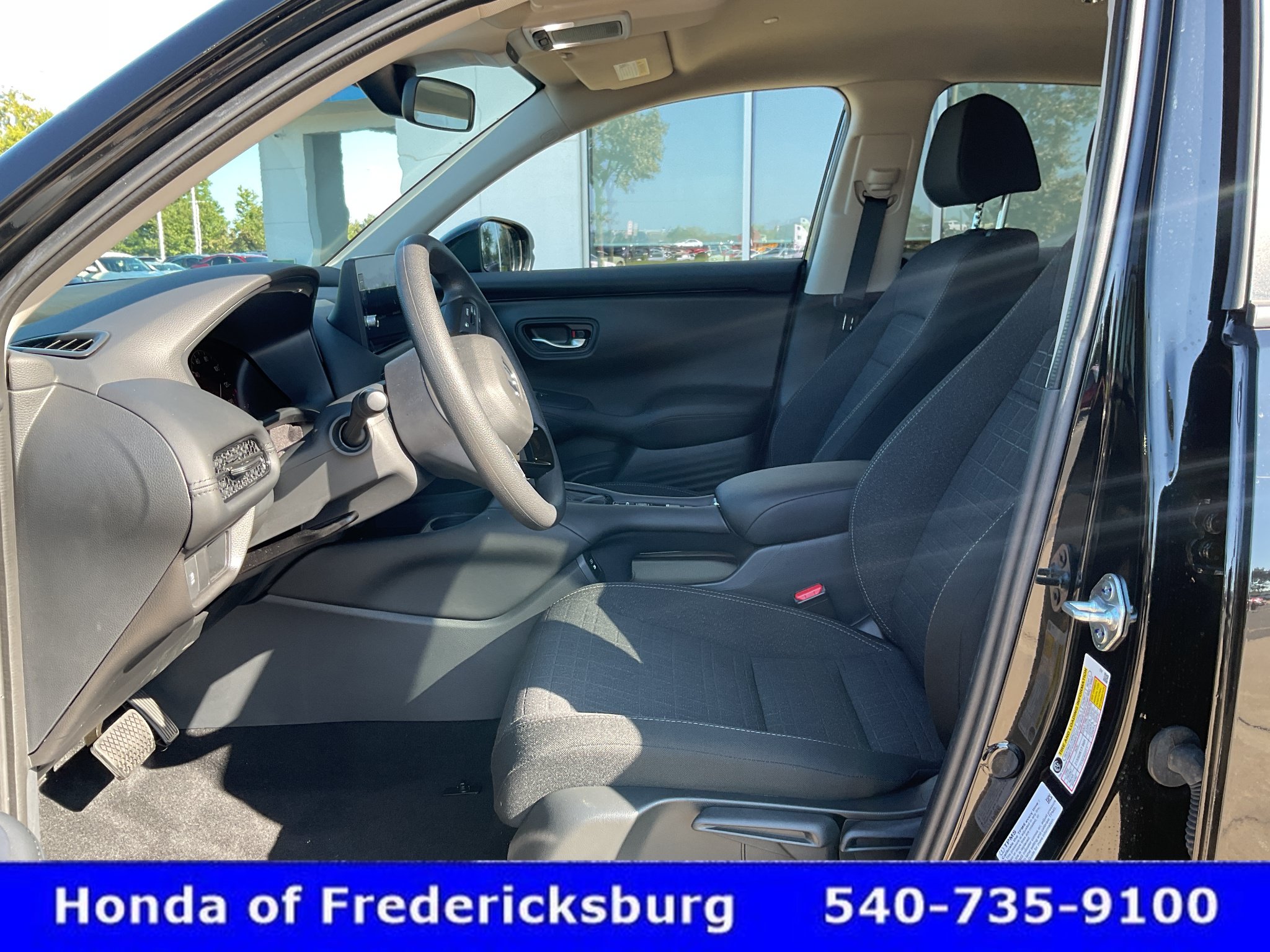Certified 2027 Honda HR-V LX image 21
