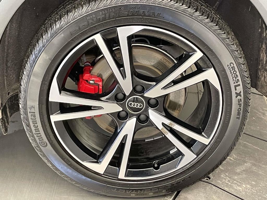 Certified 2025 Audi Q5 2.0T Premium Plus w/ Premium Plus Package image 12