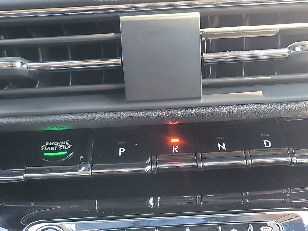 Used 2025 Lincoln Corsair Reserve w/ Equipment Group 202A image 24