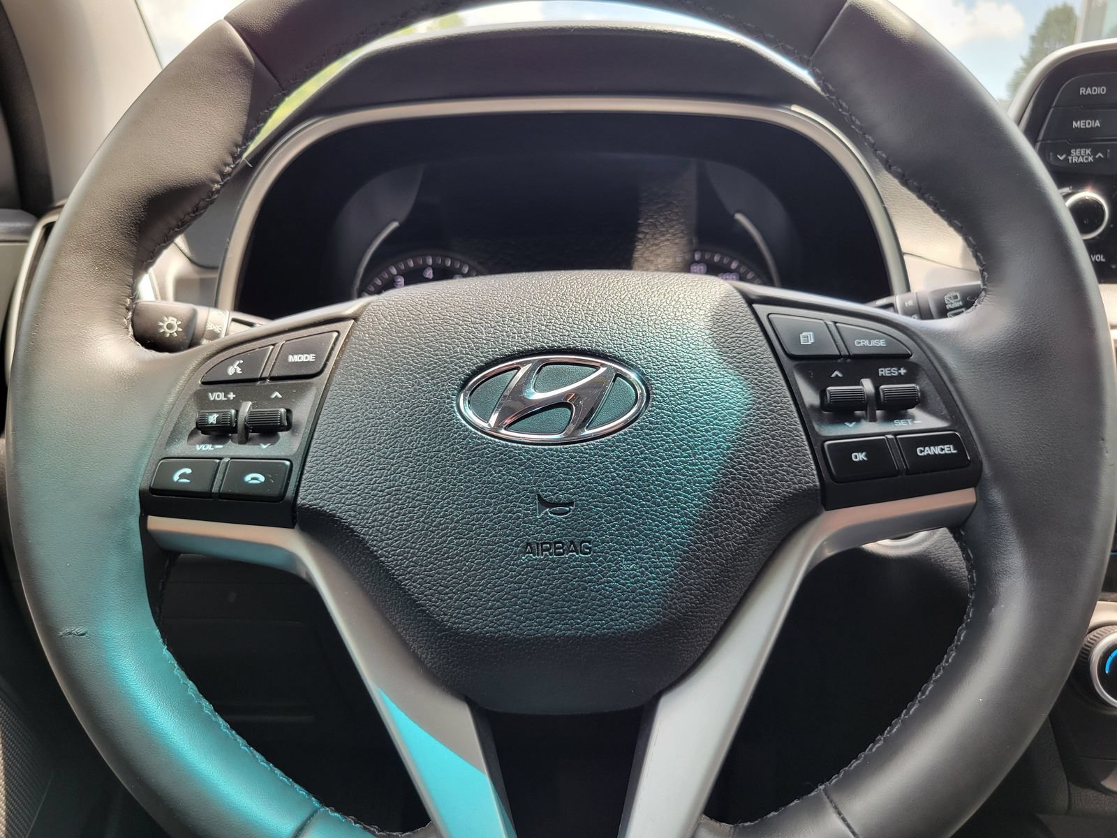 Used 2021 Hyundai Tucson Limited AWD/4WD image 12