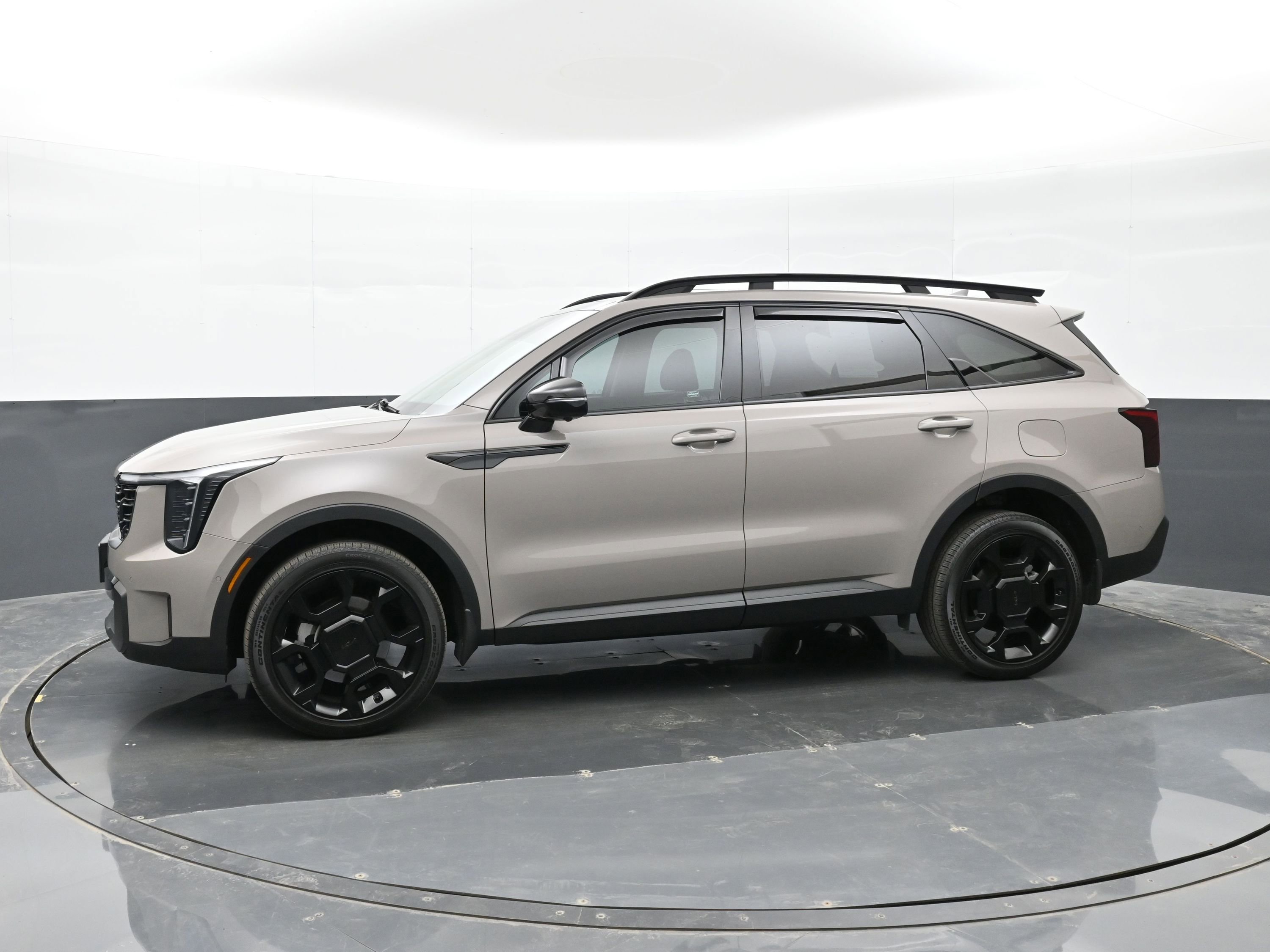 Used 2025 Kia Sorento SX image 5