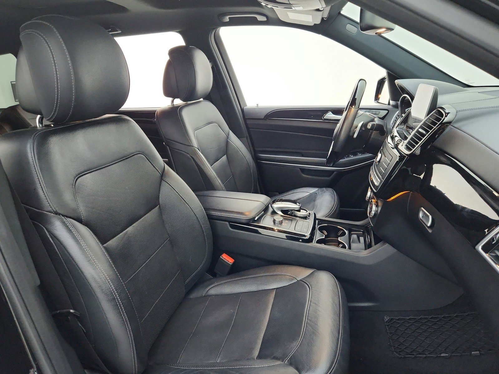 Used 2019 Mercedes-Benz GLS 550 4MATIC image 28